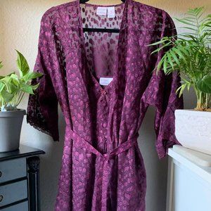 Vintage Gilligan & O'Malley Robe and Chemise Set